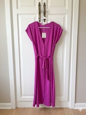 New with Tags Zara Fuchsia Button-Front Maxi Dress with Tie Waist